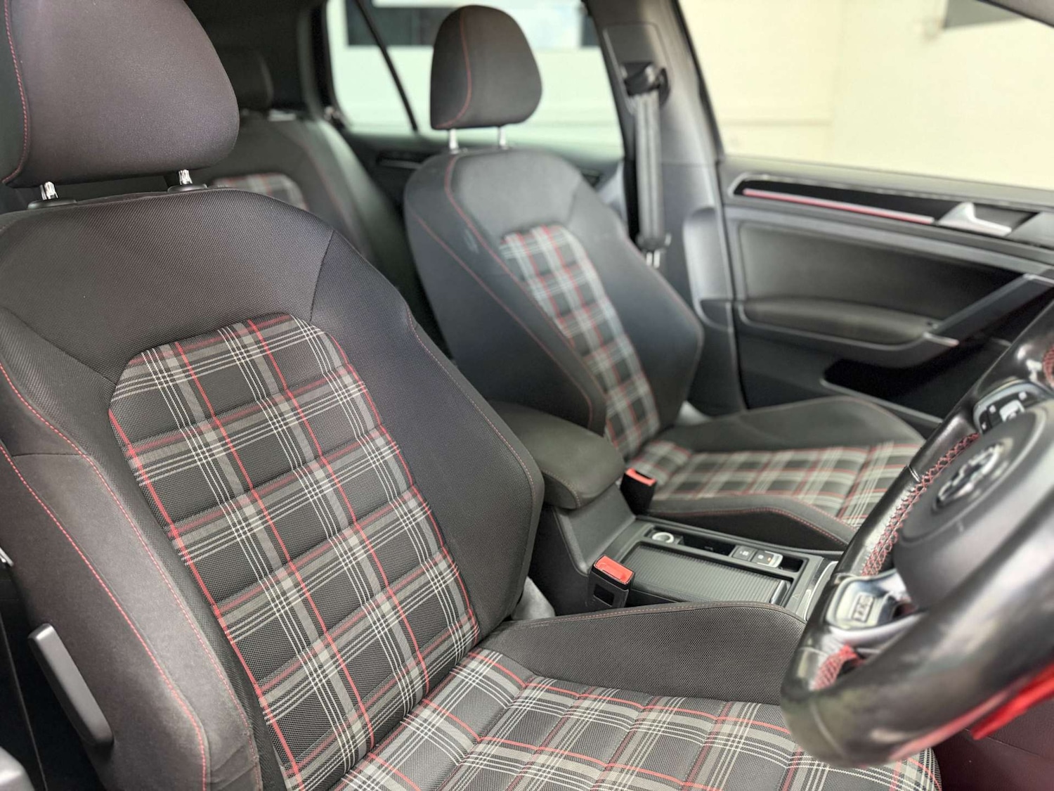 Used Volkswagen Golf 2016 for sale - 78031052: Photo 15