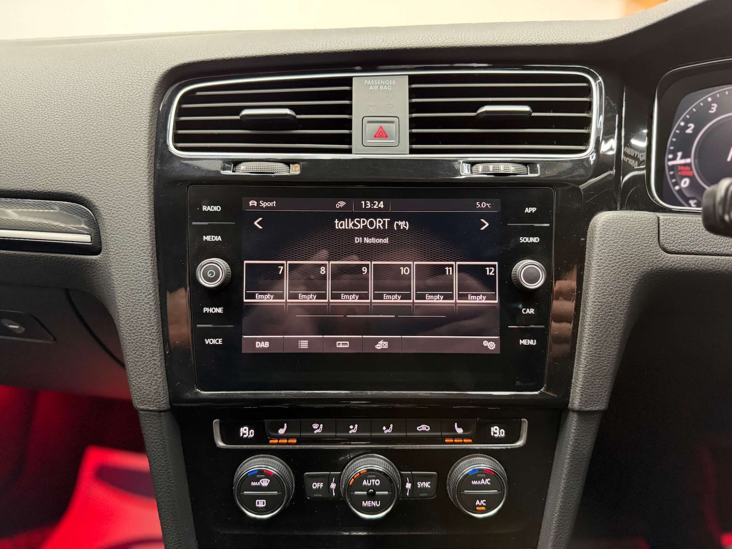 Used Volkswagen Golf 2016 for sale - 78031052: Photo 23