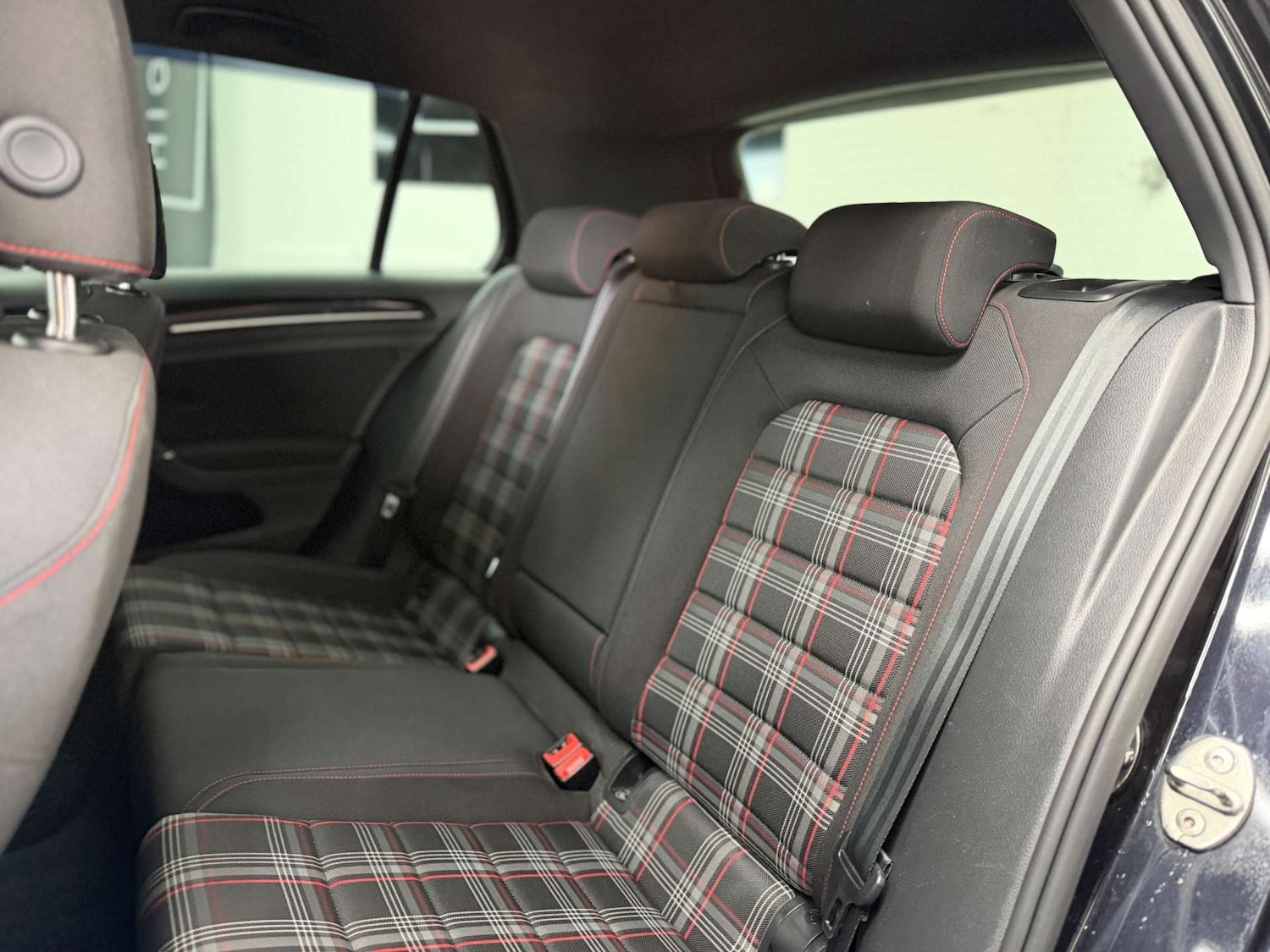 Used Volkswagen Golf 2016 for sale - 78031052: Photo 40