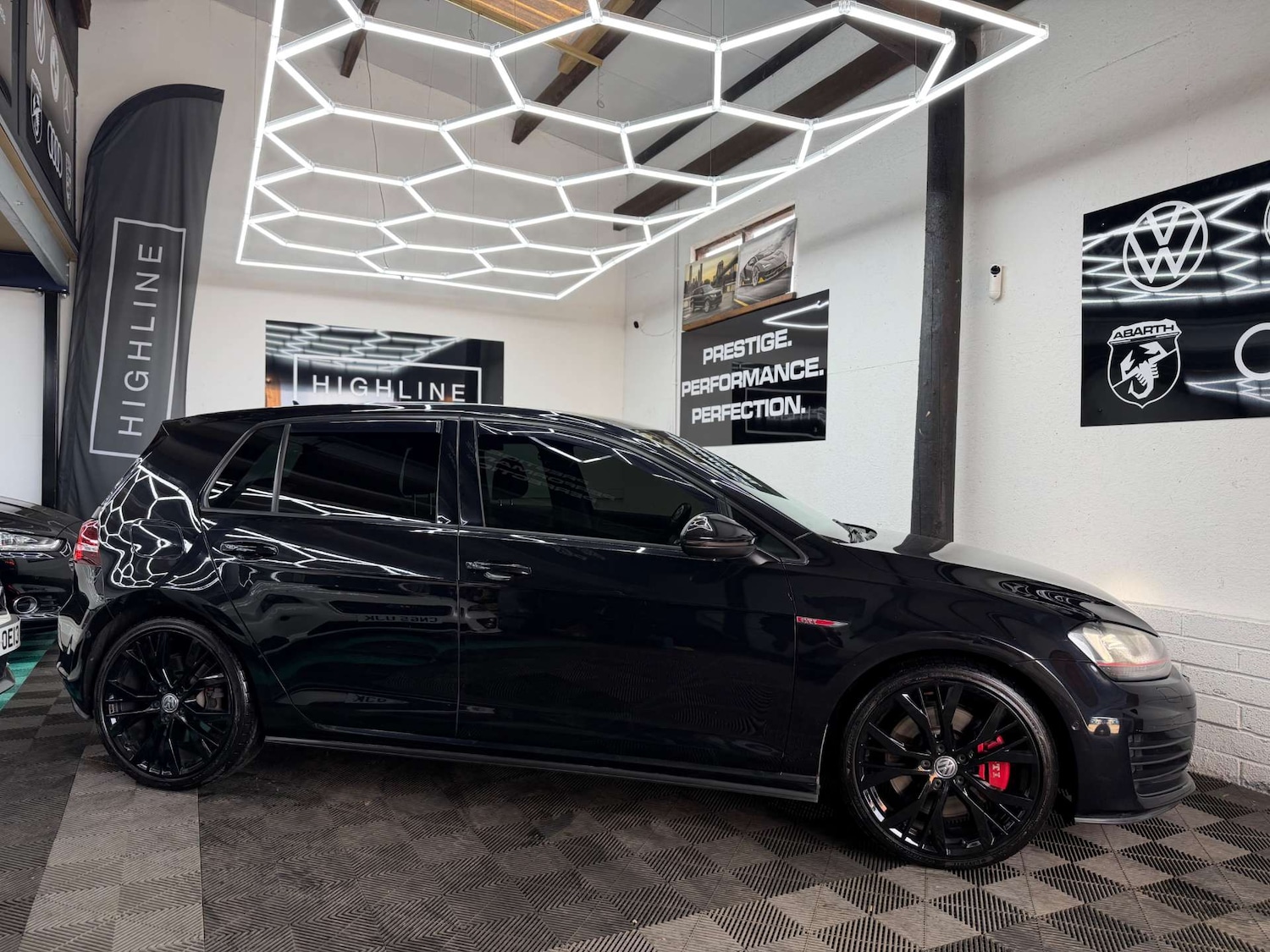 Used Volkswagen Golf 2016 for sale - 78031052: Photo 5