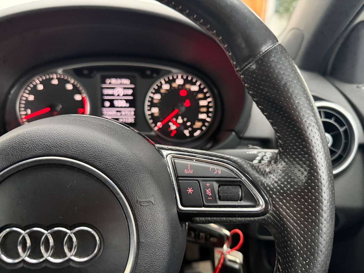 Used Audi A1 2011 for sale - 77647621: Photo 20