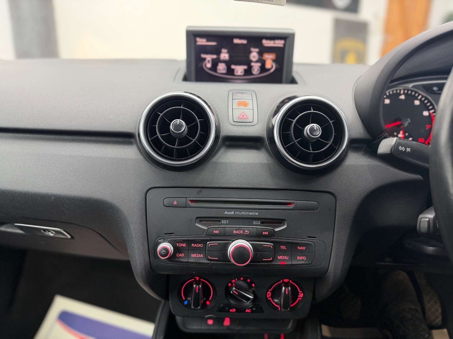 Used Audi A1 2011 for sale - 77647621: Photo 25