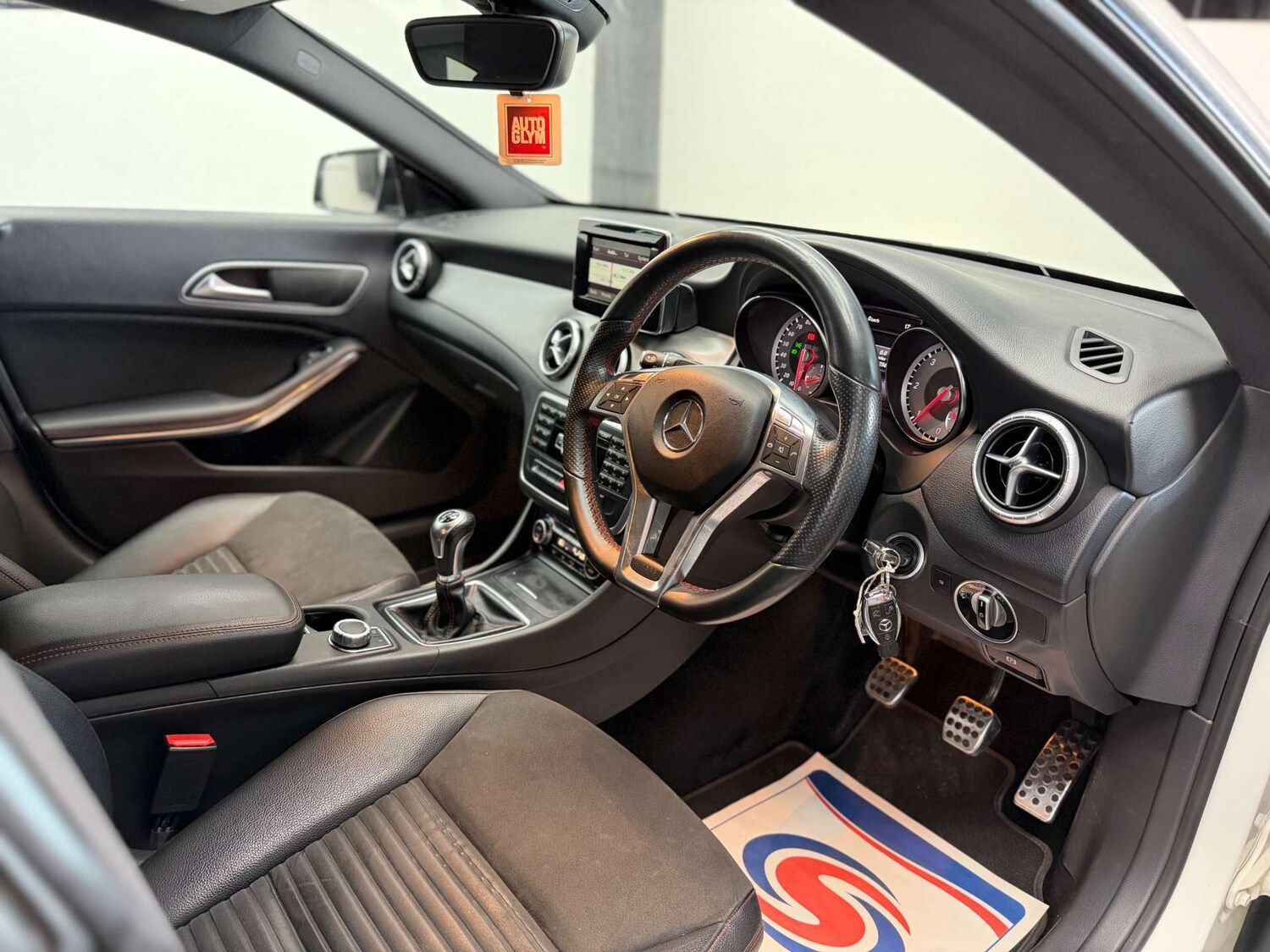 Used Mercedes-Benz CLA 2014 for sale - 77938505: Photo 16