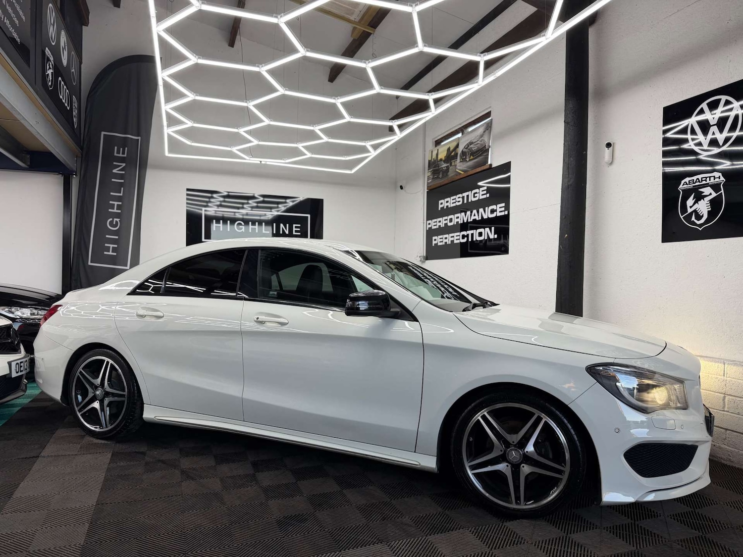 Used Mercedes-Benz CLA 2014 for sale - 77938505: Photo 4