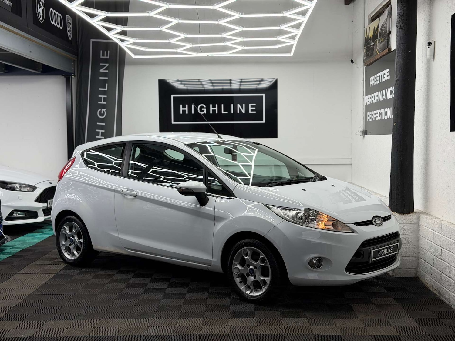 Used Ford Fiesta 2011 for sale - 77647619: Photo 1