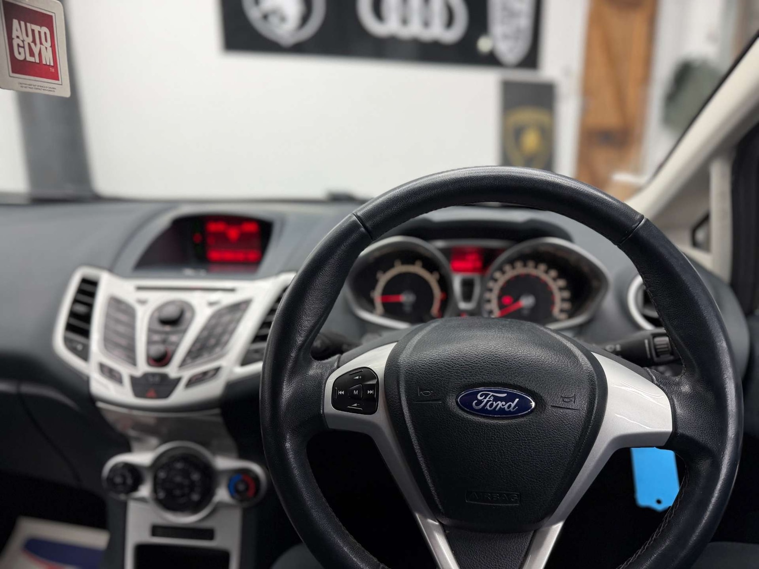 Used Ford Fiesta 2011 for sale - 77647619: Photo 15