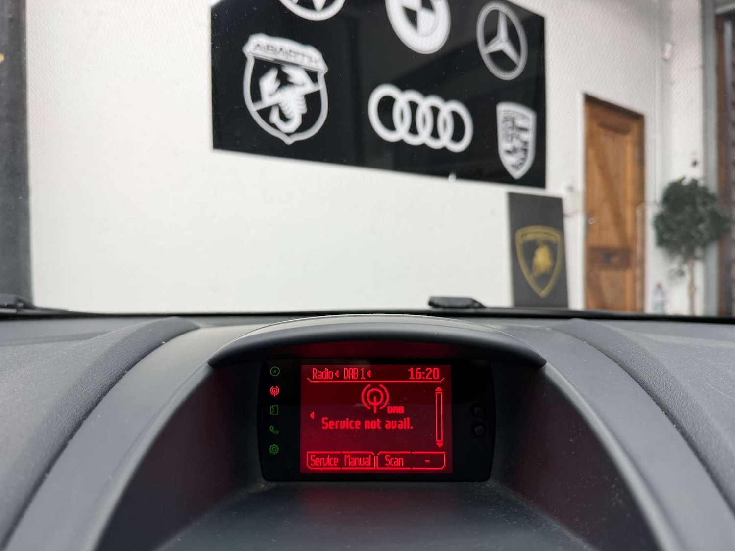 Used Ford Fiesta 2011 for sale - 77647619: Photo 19