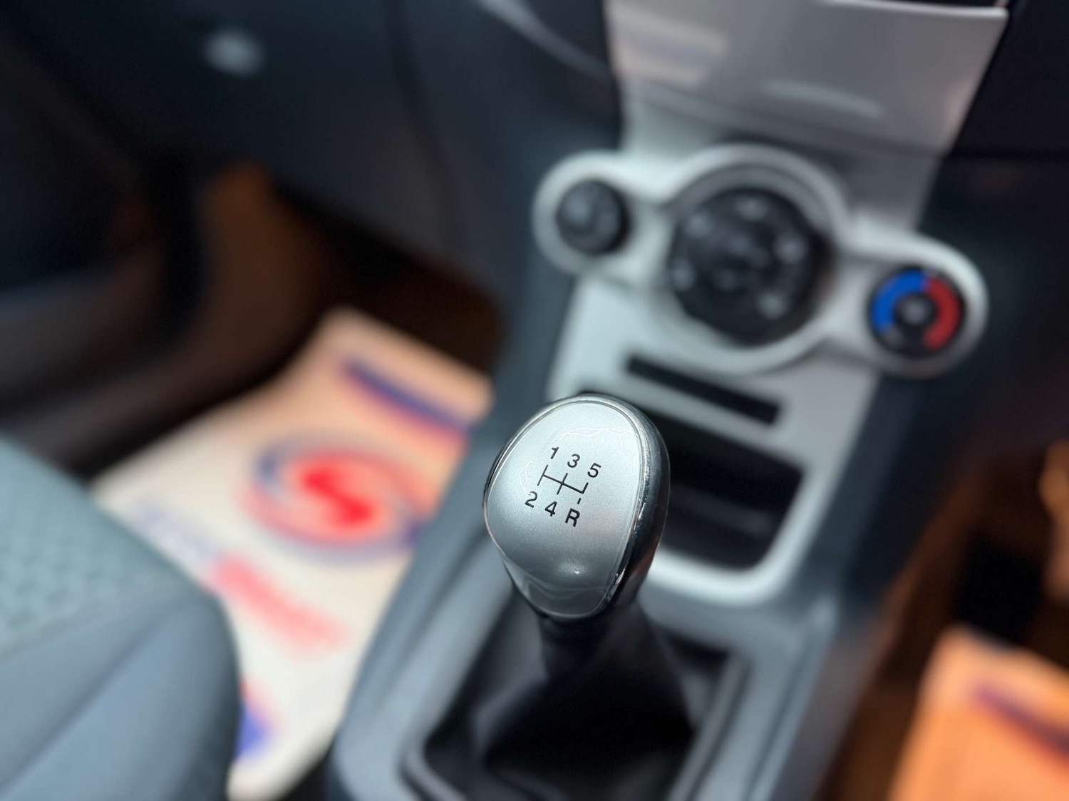 Used Ford Fiesta 2011 for sale - 77647619: Photo 21