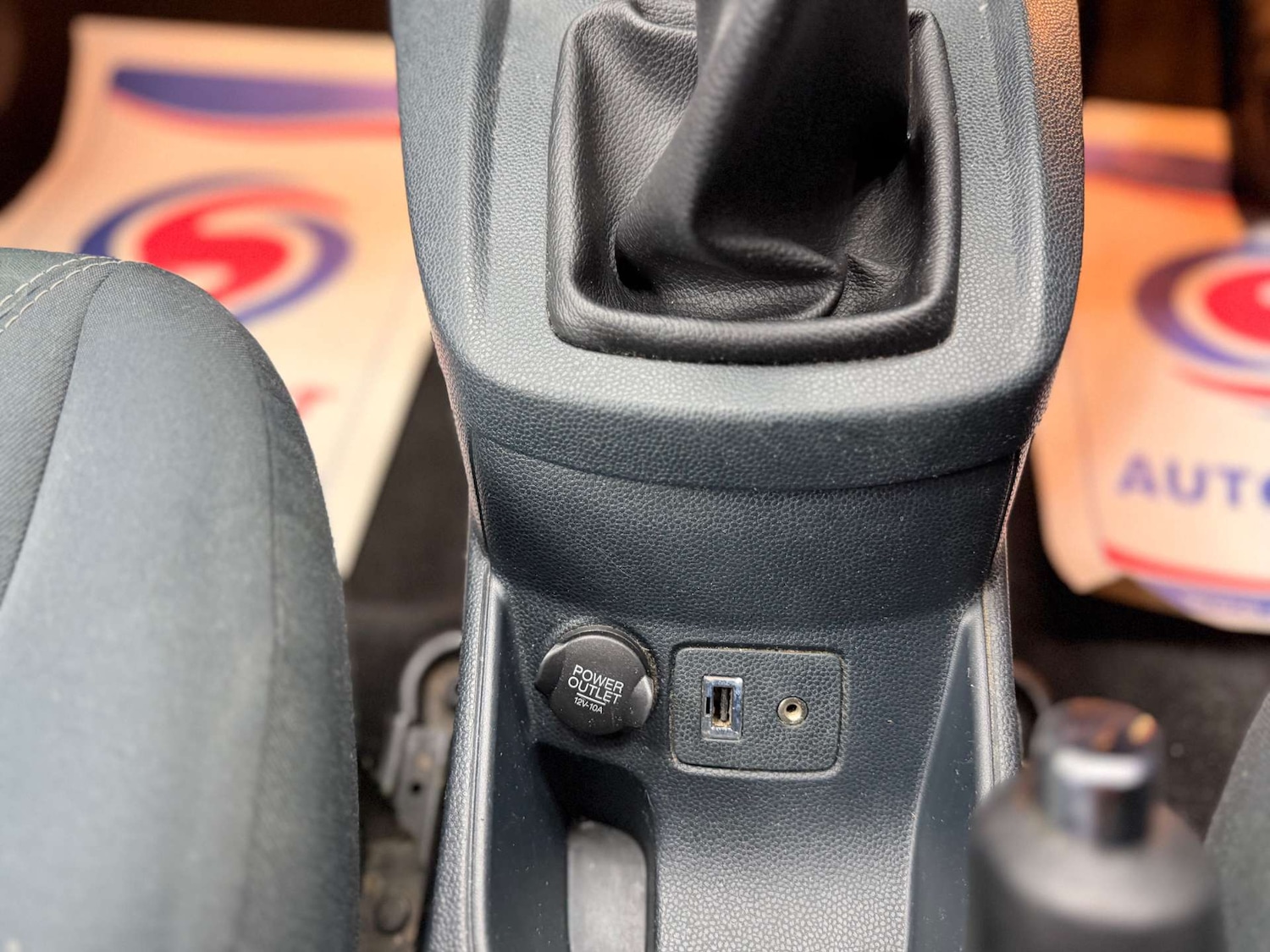 Used Ford Fiesta 2011 for sale - 77647619: Photo 22