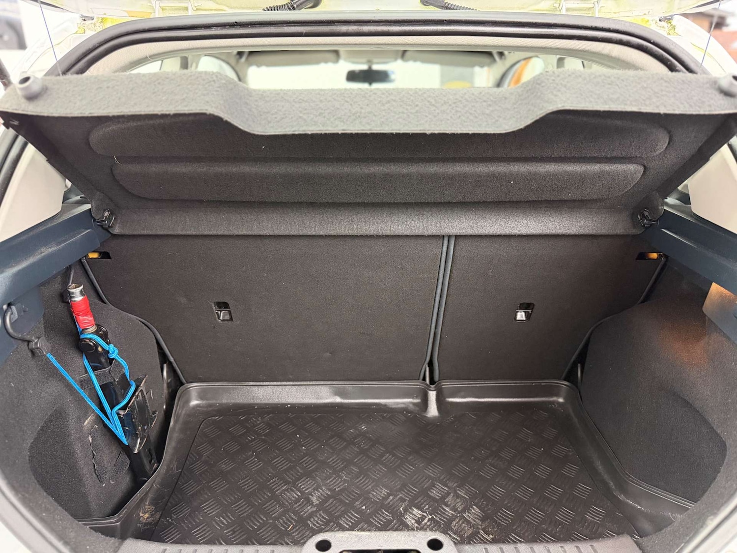 Used Ford Fiesta 2011 for sale - 77647619: Photo 28