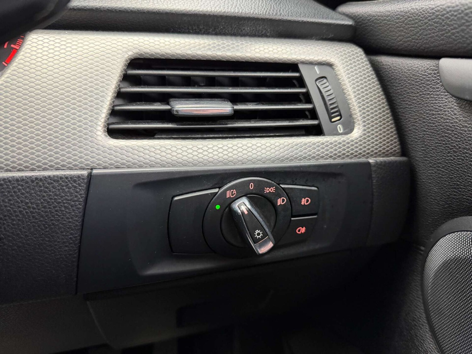 Used BMW 3 Series 2013 for sale - 77678661: Photo 21