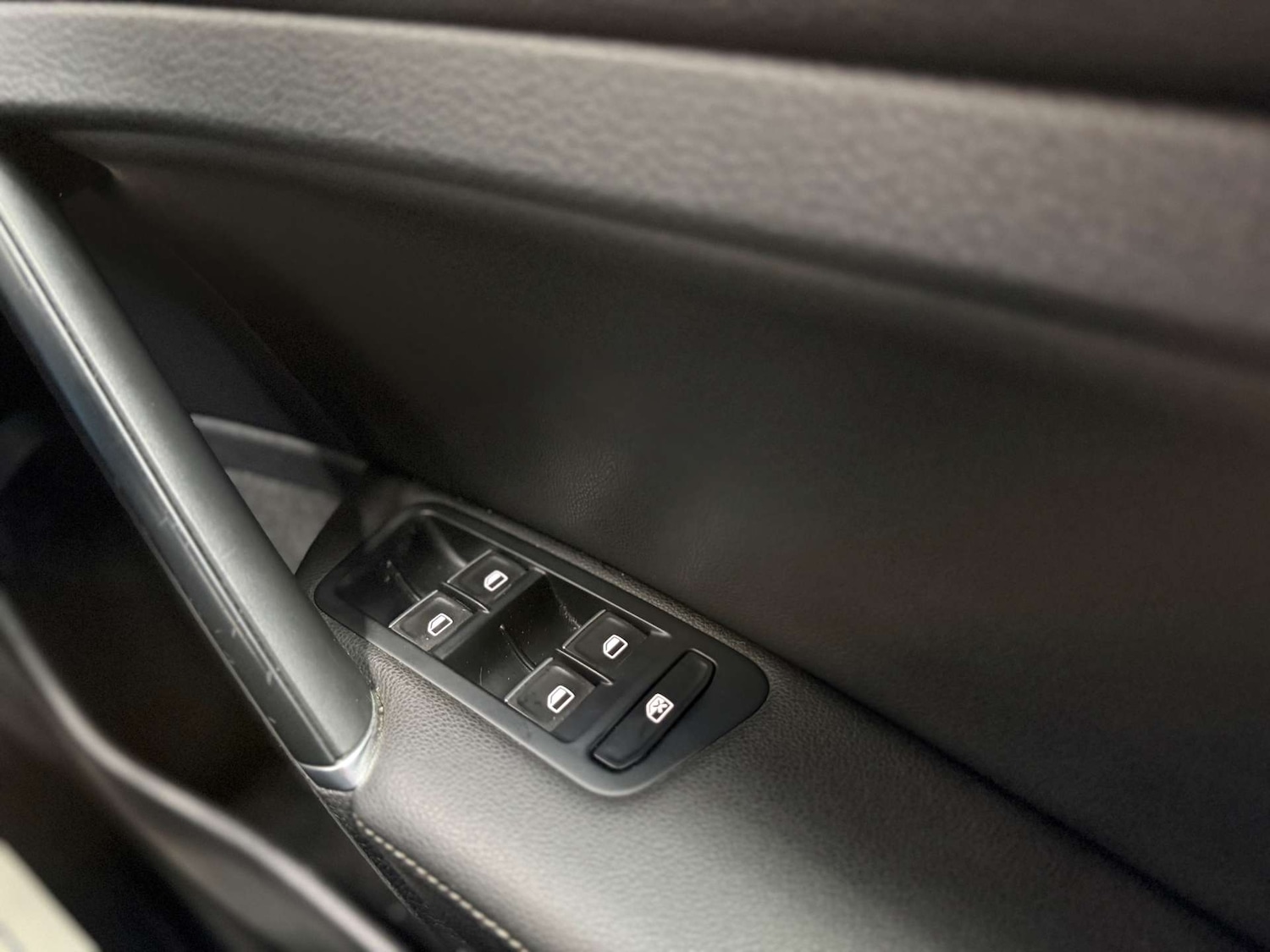 Used Volkswagen Golf 2015 for sale - 77264712: Photo 24