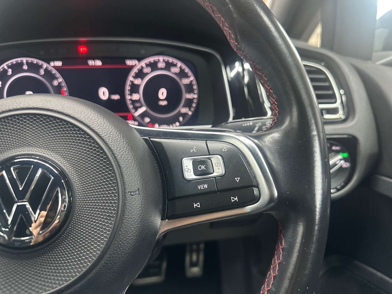 Used Volkswagen Golf 2018 for sale - 76977394: Photo 16