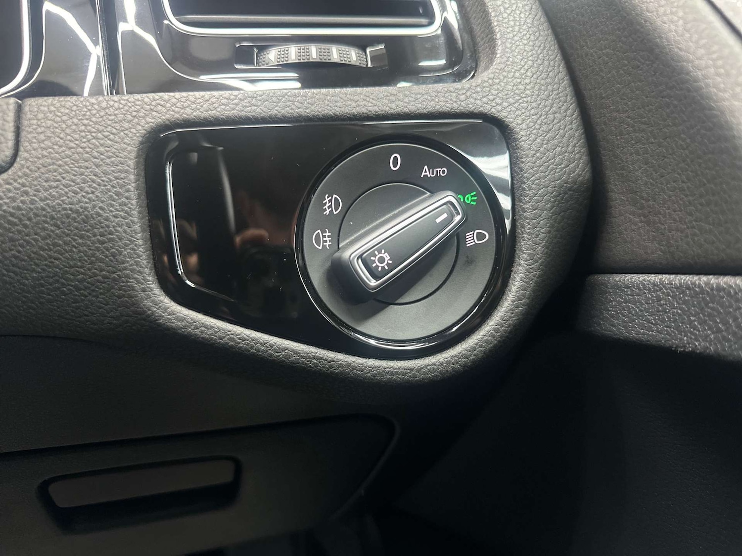 Used Volkswagen Golf 2018 for sale - 76977394: Photo 19