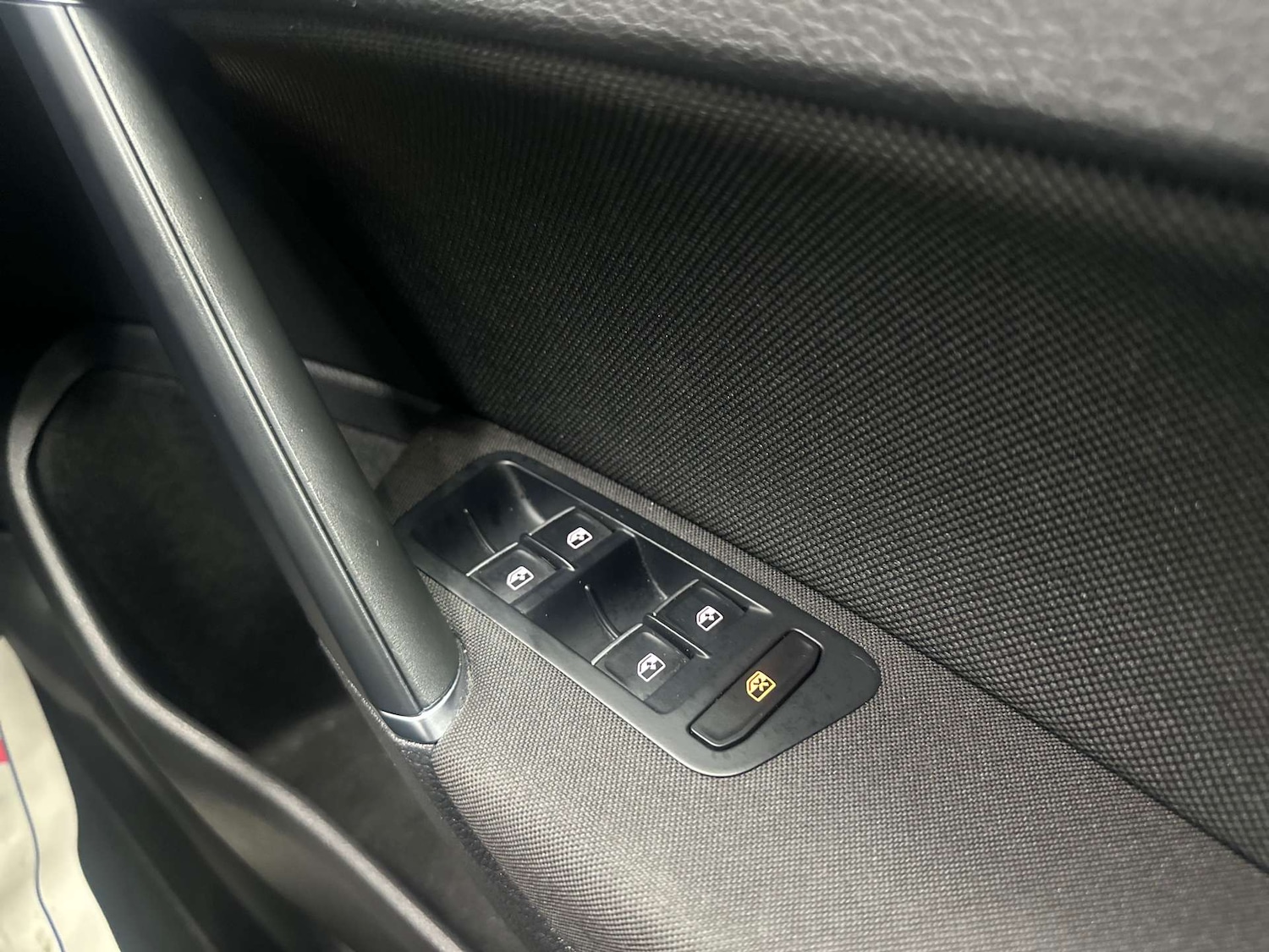 Used Volkswagen Golf 2018 for sale - 76977394: Photo 21