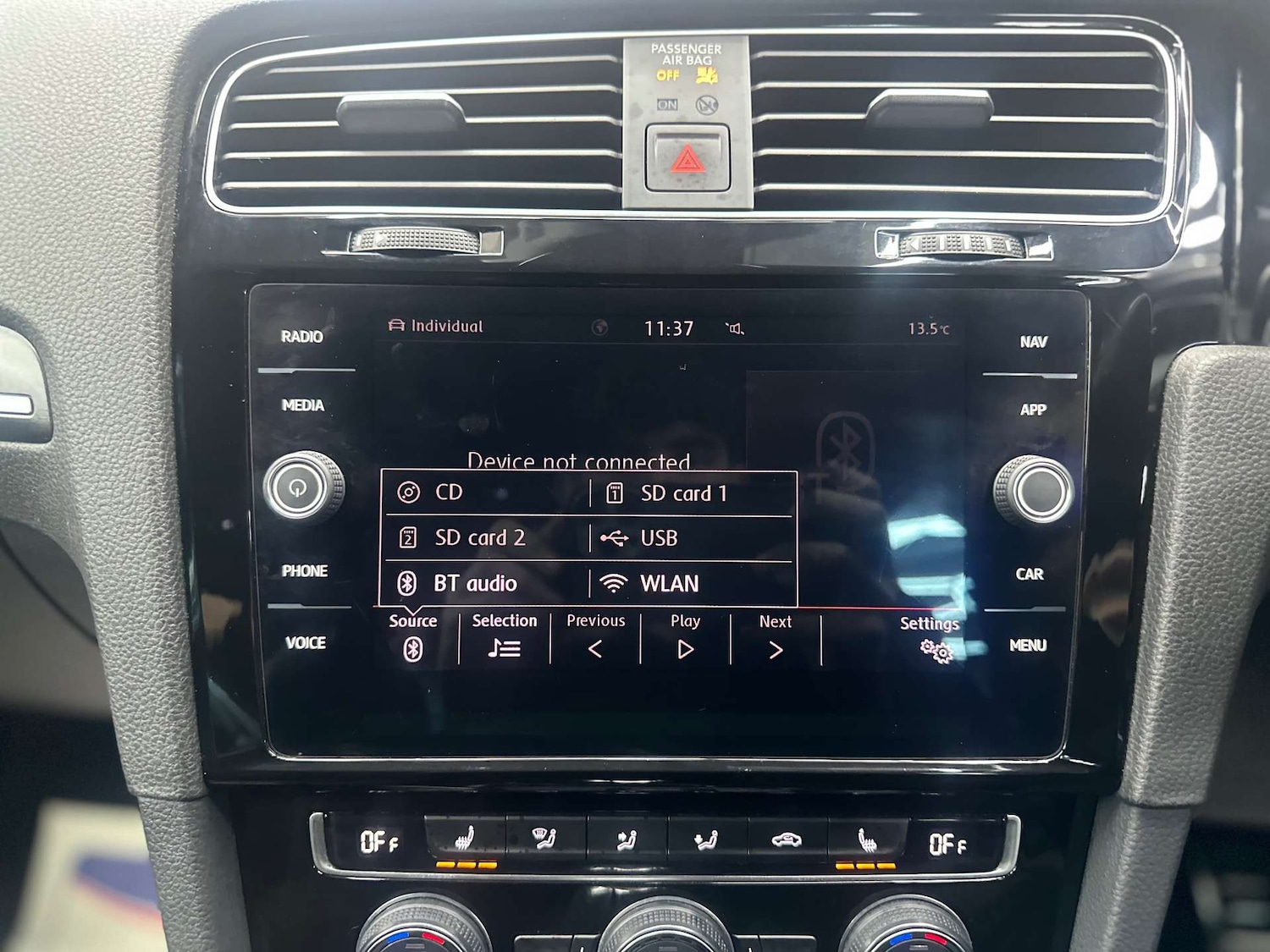 Used Volkswagen Golf 2018 for sale - 76977394: Photo 24