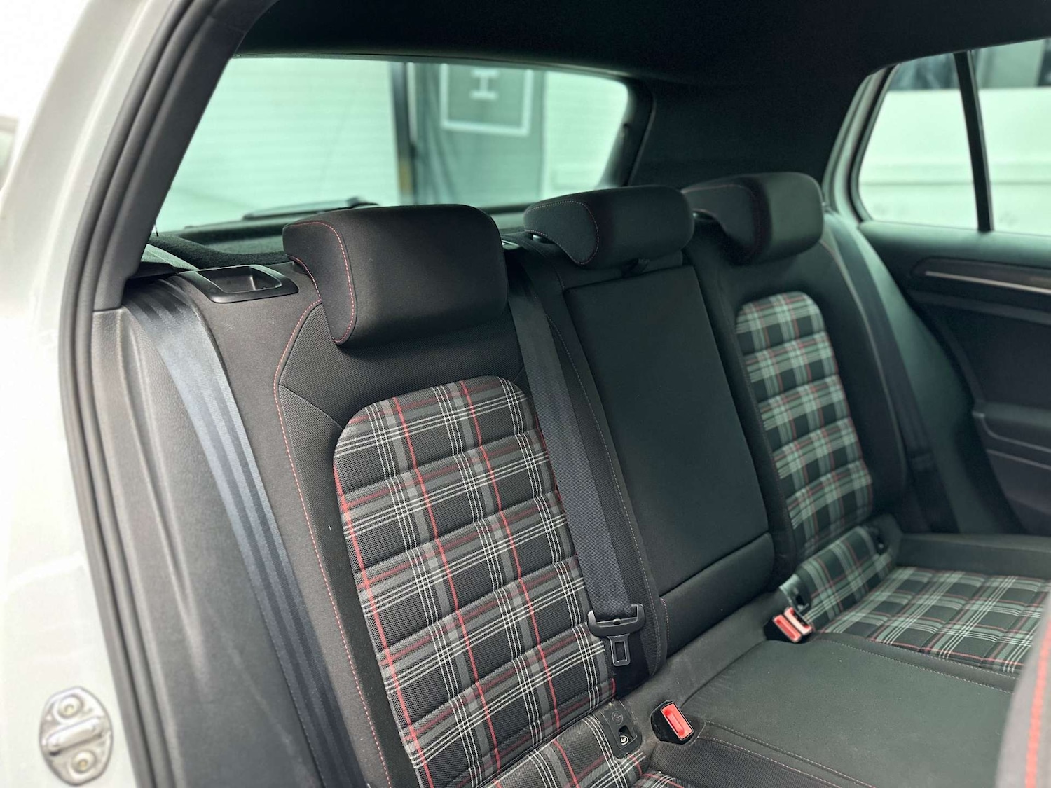 Used Volkswagen Golf 2018 for sale - 76977394: Photo 32