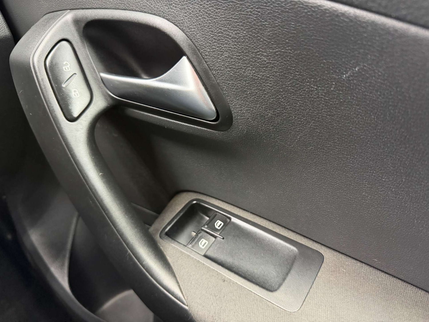 Used Volkswagen Polo 2013 for sale - 77921664: Photo 16