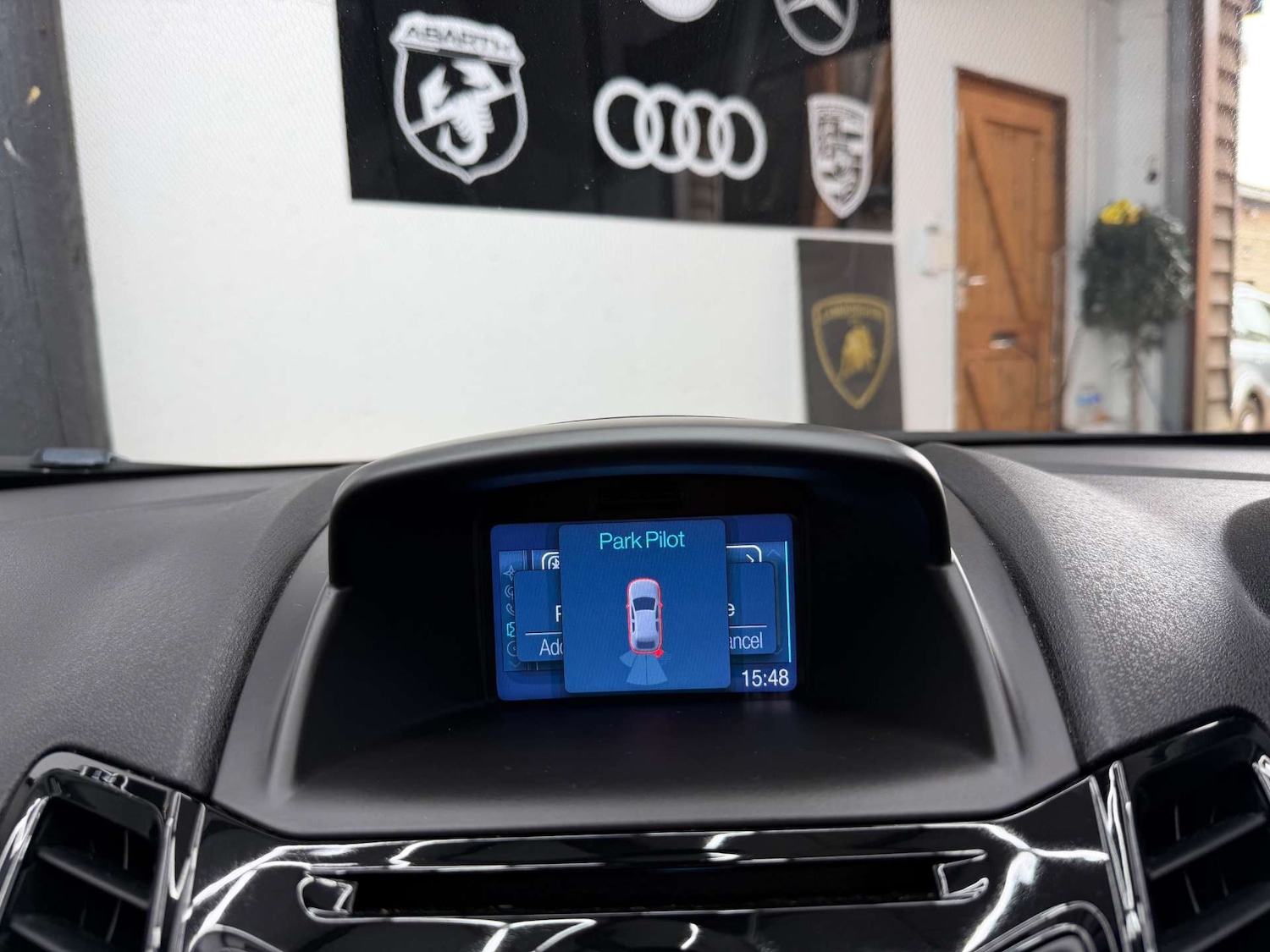 Used Ford Fiesta 2015 for sale - 77996960: Photo 27