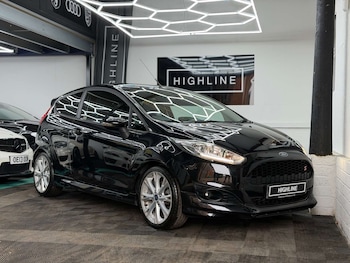 Used Ford Fiesta 2015 for sale - 77996960: Photo