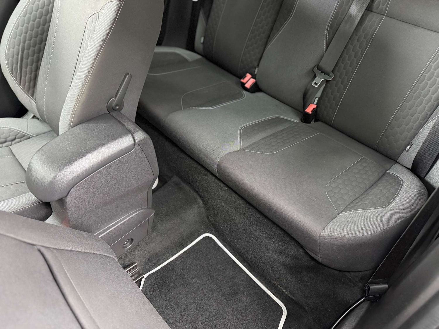 Used Ford Fiesta 2015 for sale - 77996960: Photo 35