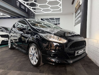 Used Ford Fiesta 2015 for sale - 77996960: Photo