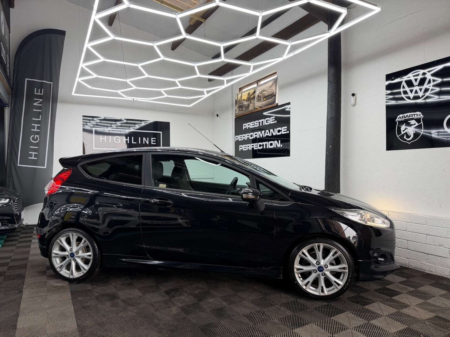 Used Ford Fiesta 2015 for sale - 77996960: Photo 5