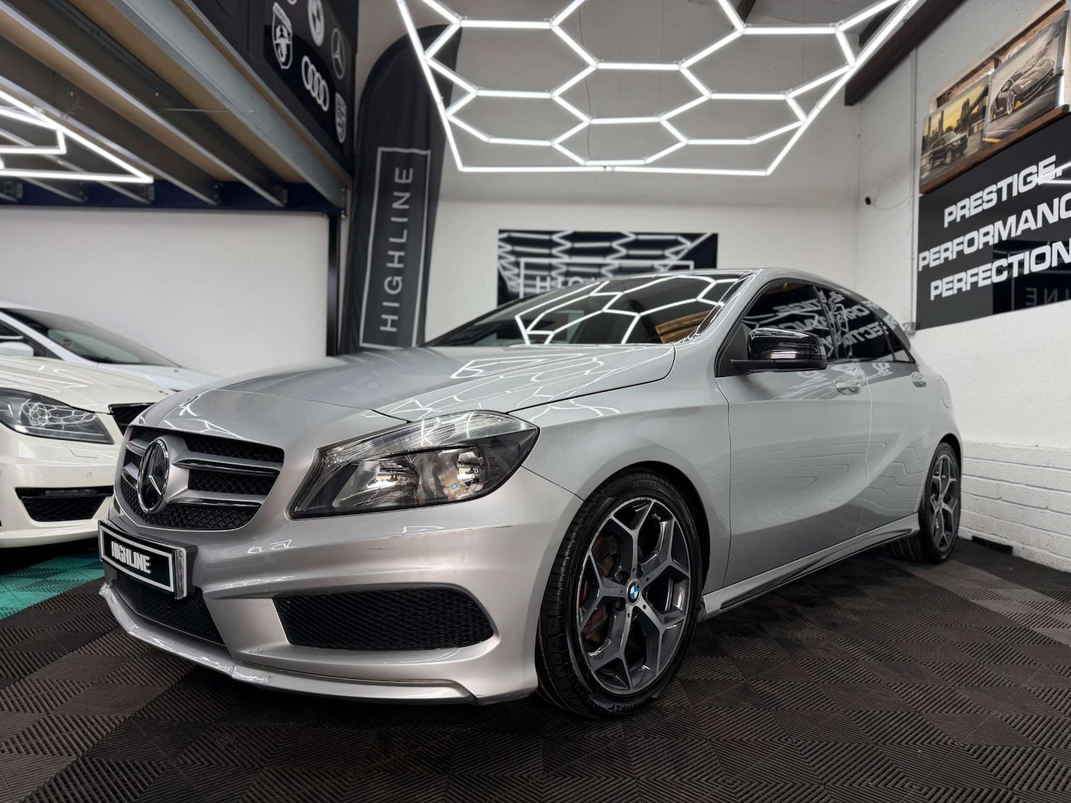 Used Mercedes-Benz A-Class 2014 for sale - 77801998: Photo 11