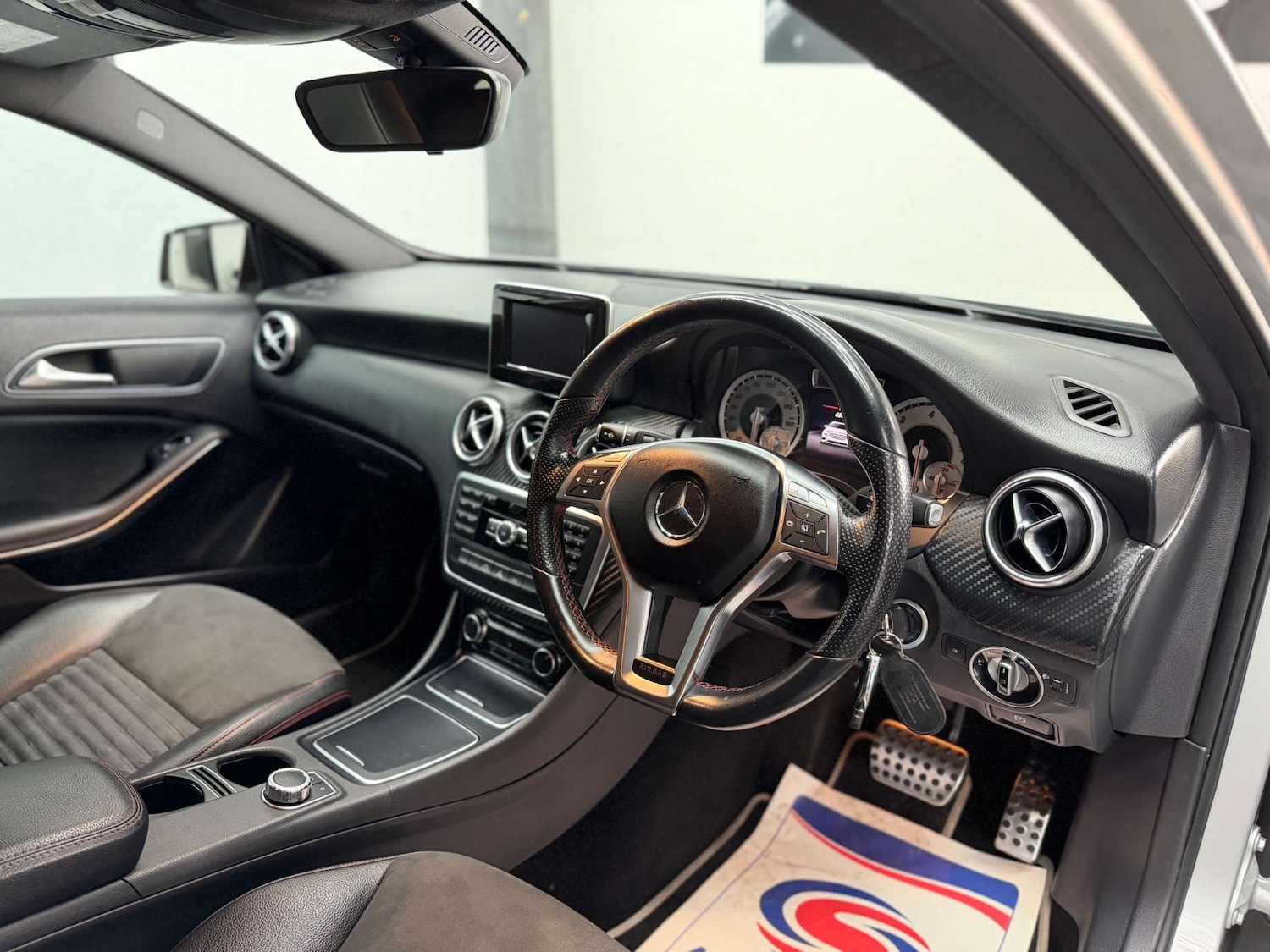 Used Mercedes-Benz A-Class 2014 for sale - 77801998: Photo 16