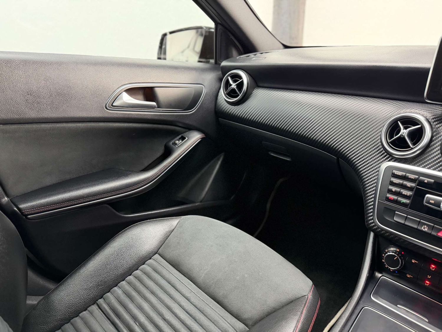 Used Mercedes-Benz A-Class 2014 for sale - 77801998: Photo 29