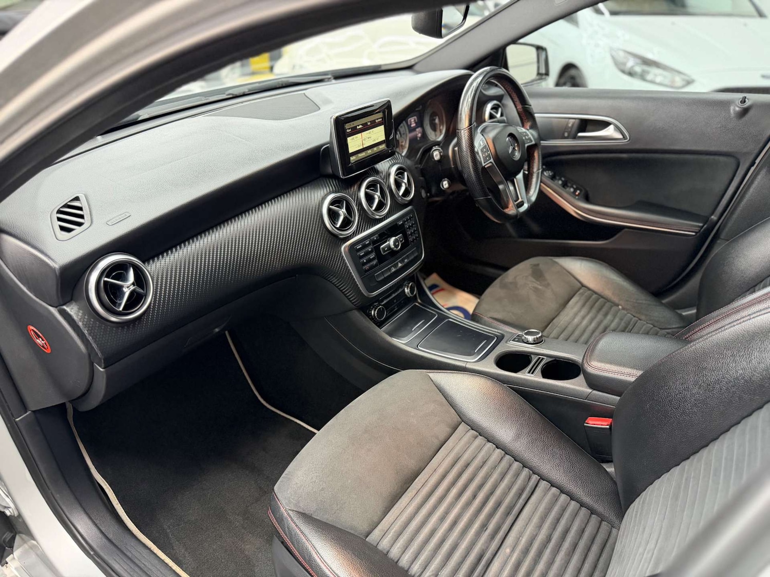 Used Mercedes-Benz A-Class 2014 for sale - 77801998: Photo 30