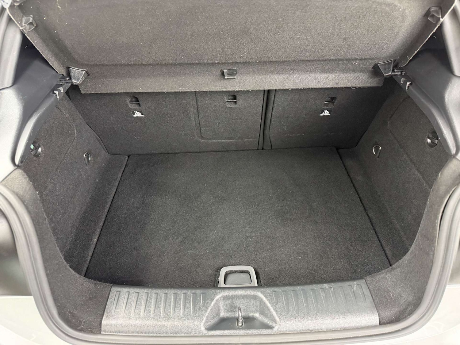 Used Mercedes-Benz A-Class 2014 for sale - 77801998: Photo 37