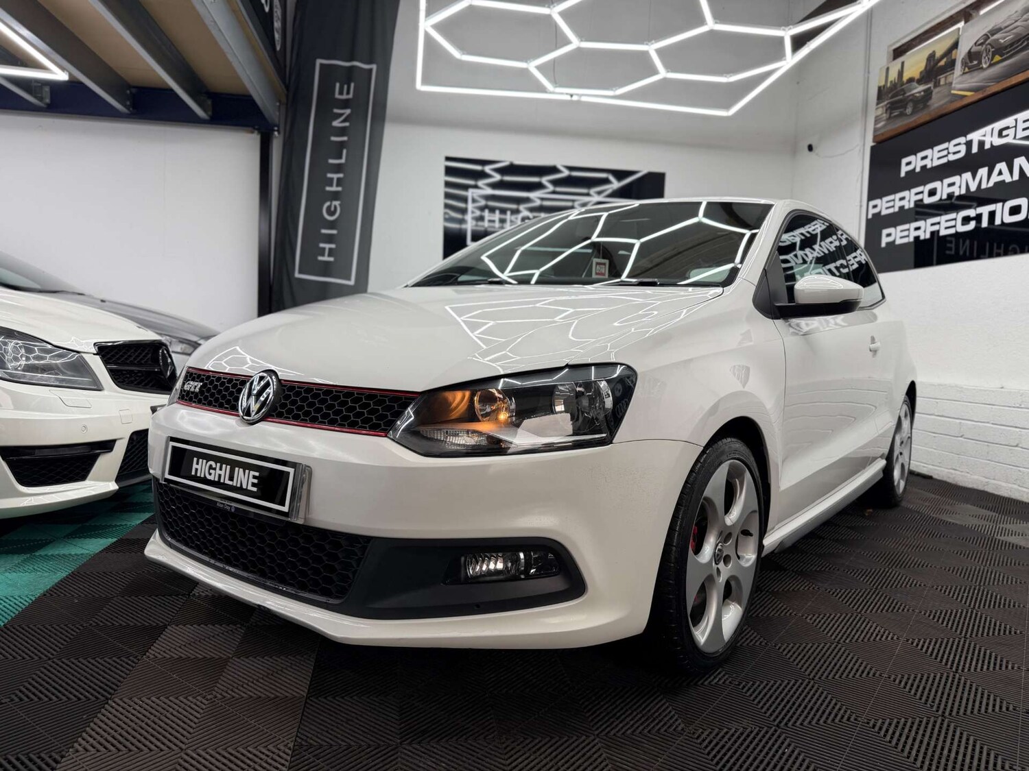 Used Volkswagen Polo 2011 for sale - 77911308: Photo 14