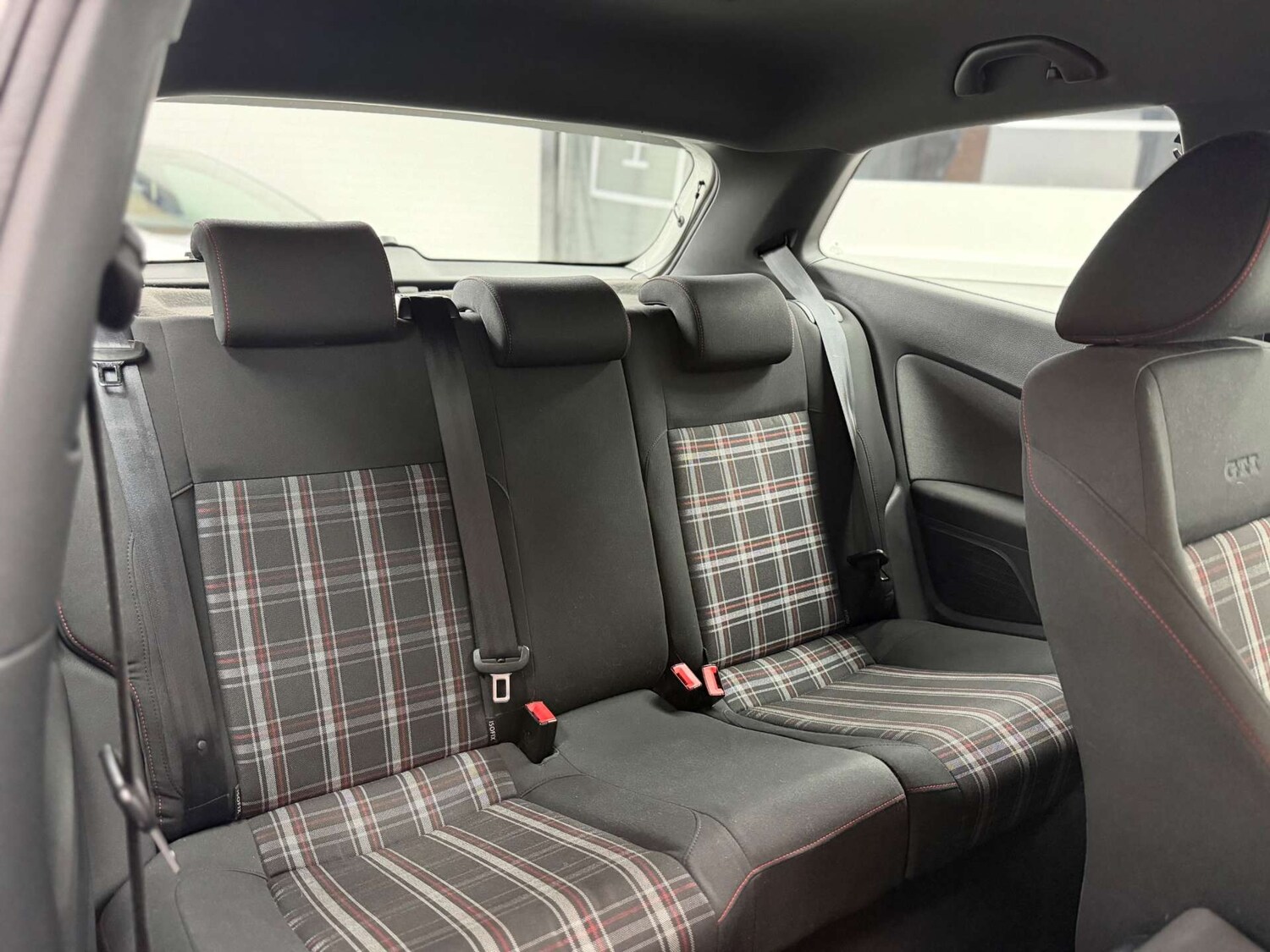 Used Volkswagen Polo 2011 for sale - 77911308: Photo 29