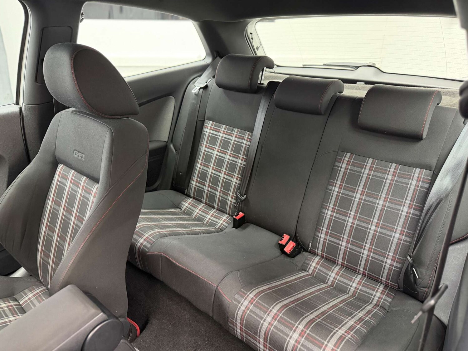 Used Volkswagen Polo 2011 for sale - 77911308: Photo 31