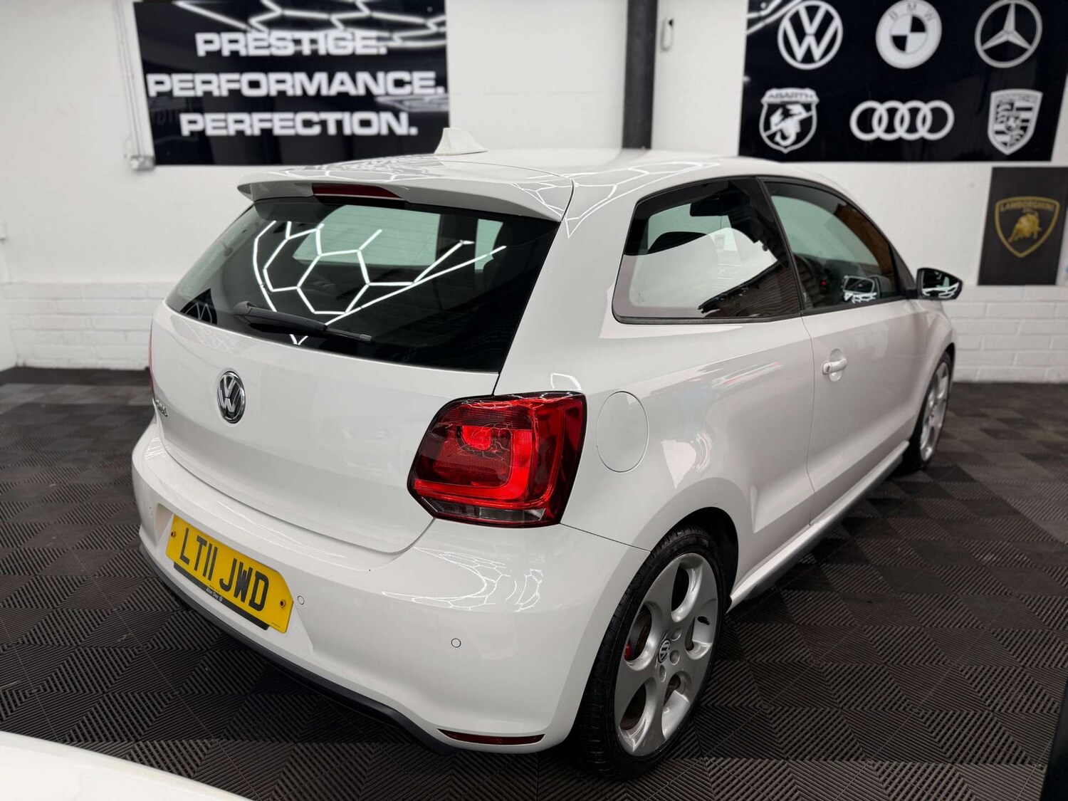 Used Volkswagen Polo 2011 for sale - 77911308: Photo 7