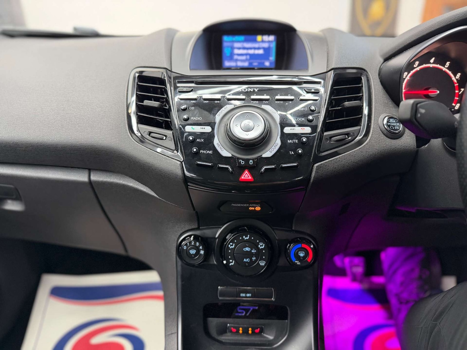 Used Ford Fiesta 2015 for sale - 77483776: Photo 31