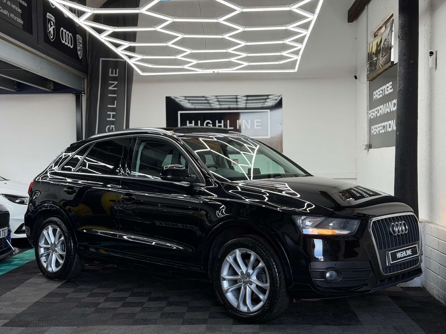 Used Audi Q3 2014 for sale - 77664892: Photo 1