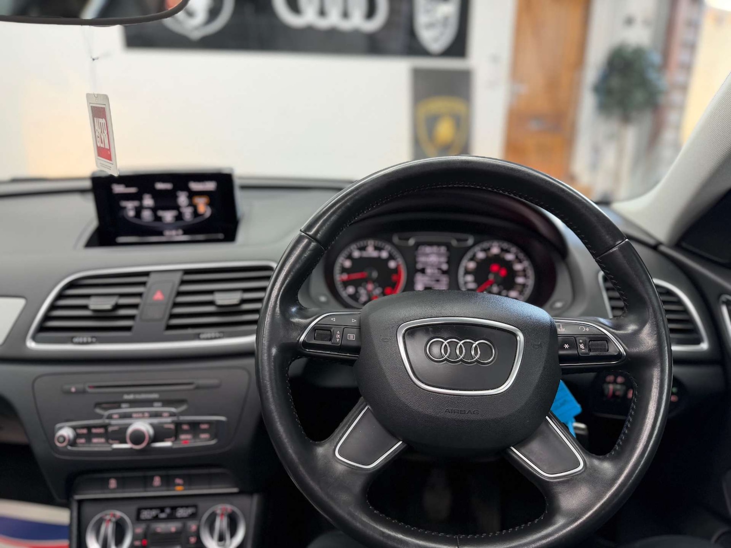 Used Audi Q3 2014 for sale - 77664892: Photo 17