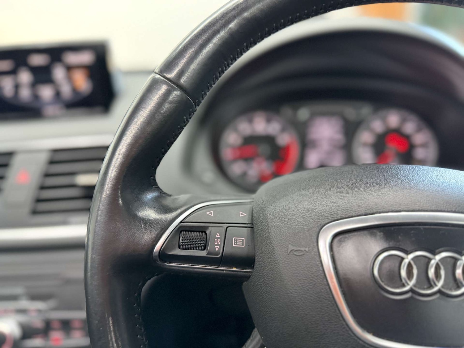 Used Audi Q3 2014 for sale - 77664892: Photo 19