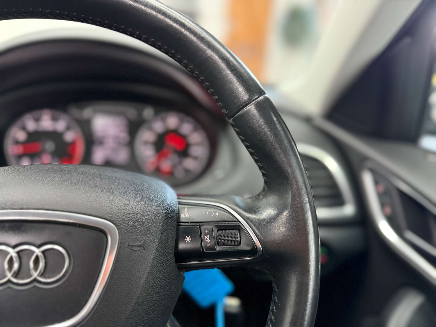 Used Audi Q3 2014 for sale - 77664892: Photo 20