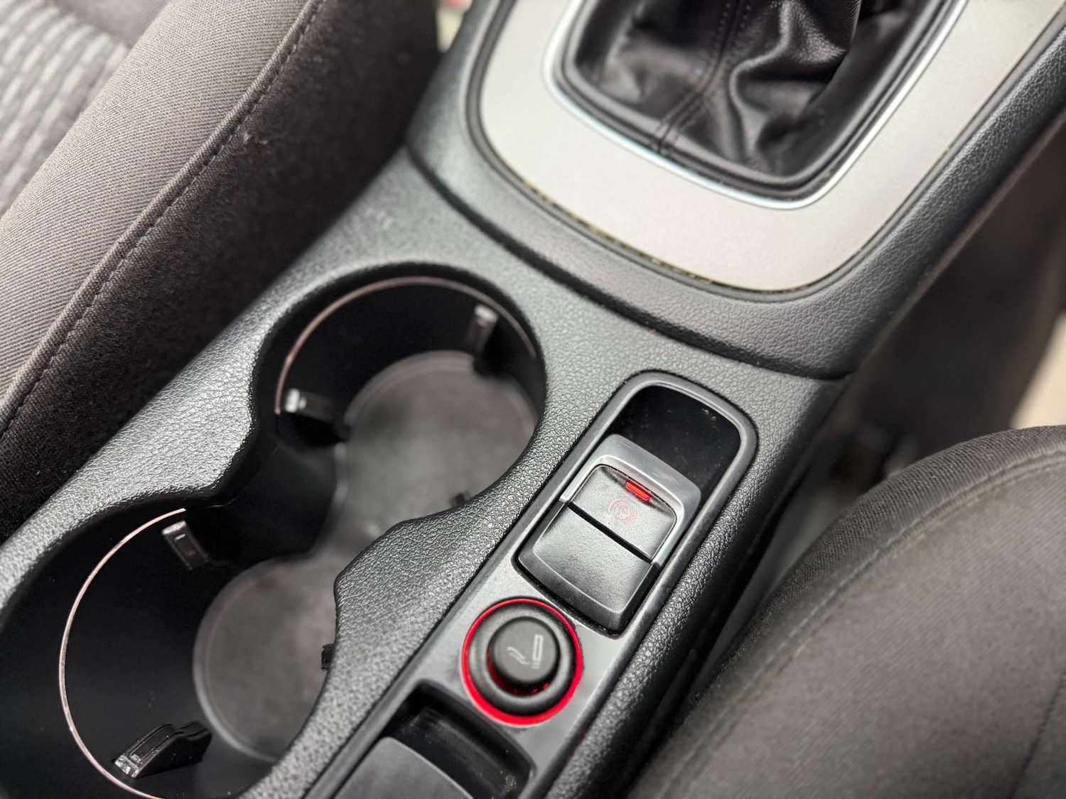 Used Audi Q3 2014 for sale - 77664892: Photo 32