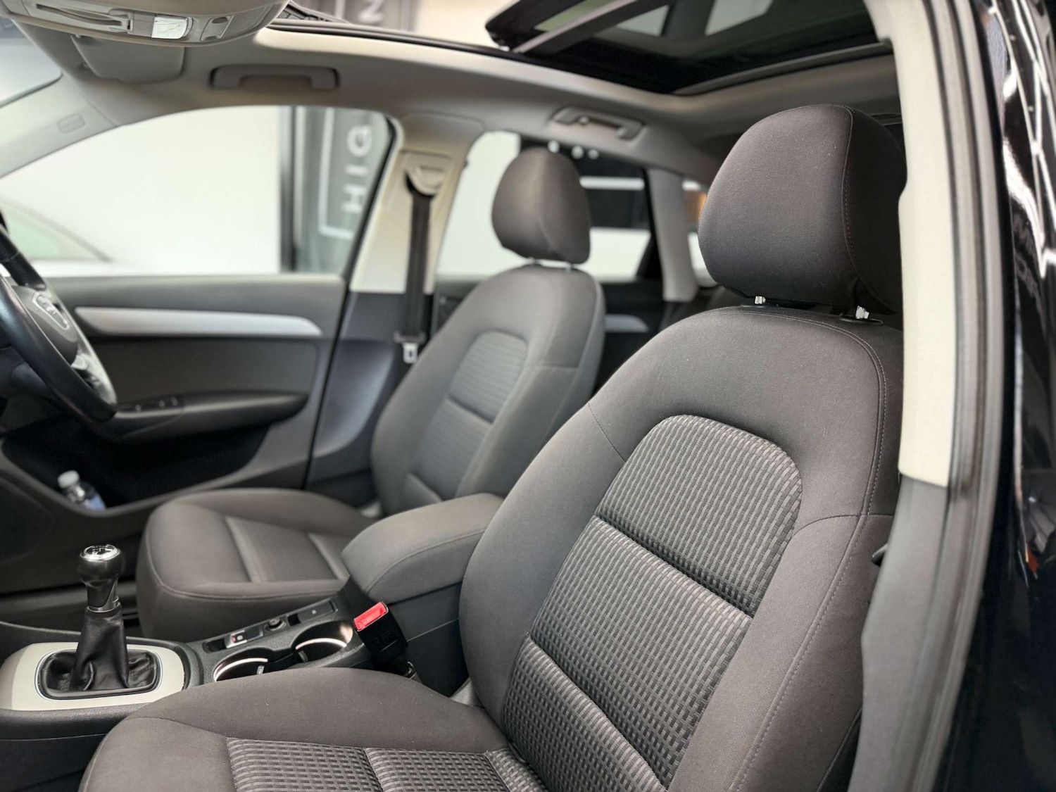 Used Audi Q3 2014 for sale - 77664892: Photo 36