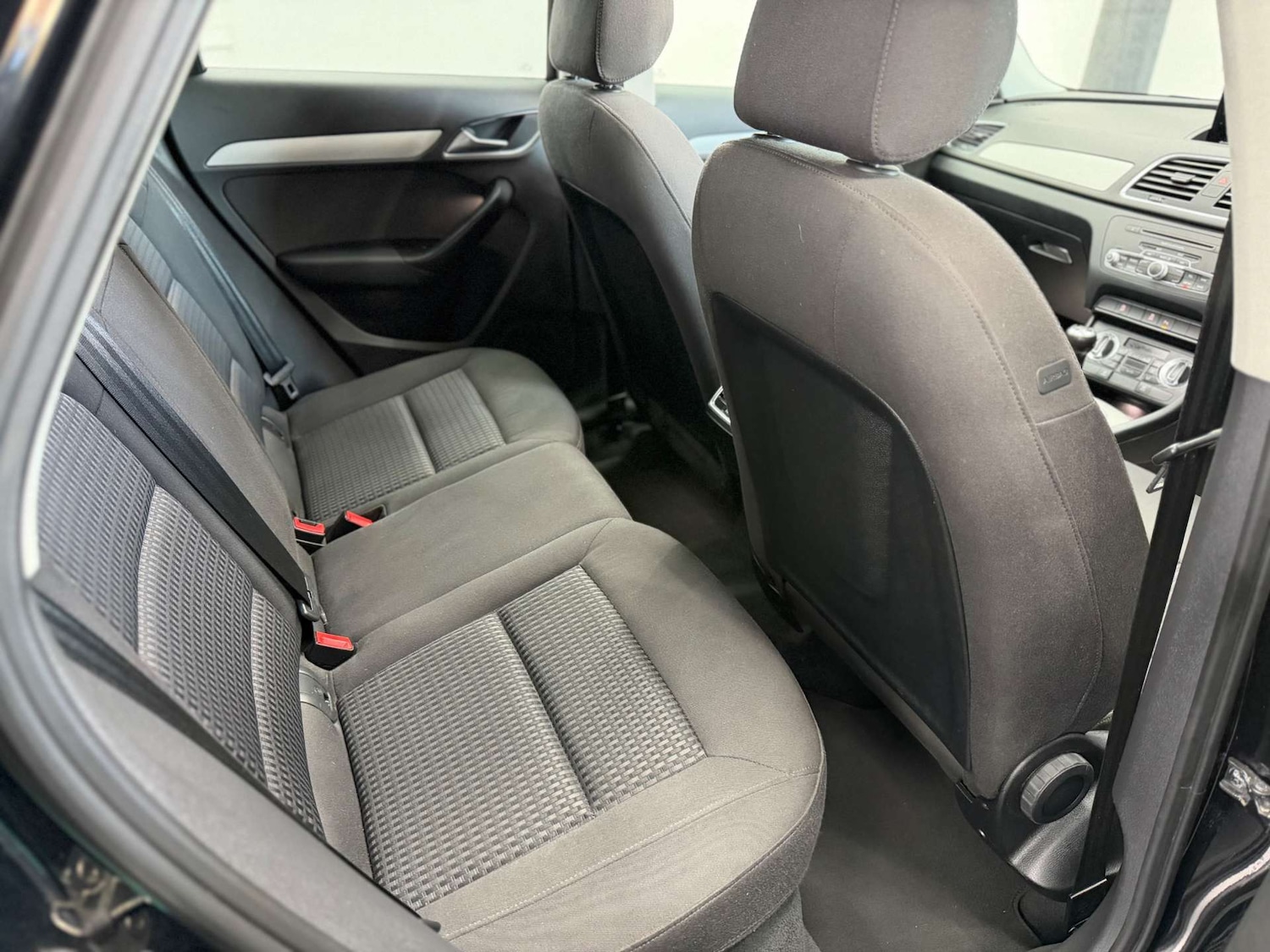 Used Audi Q3 2014 for sale - 77664892: Photo 38