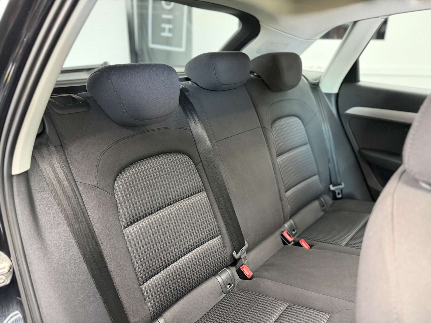 Used Audi Q3 2014 for sale - 77664892: Photo 39