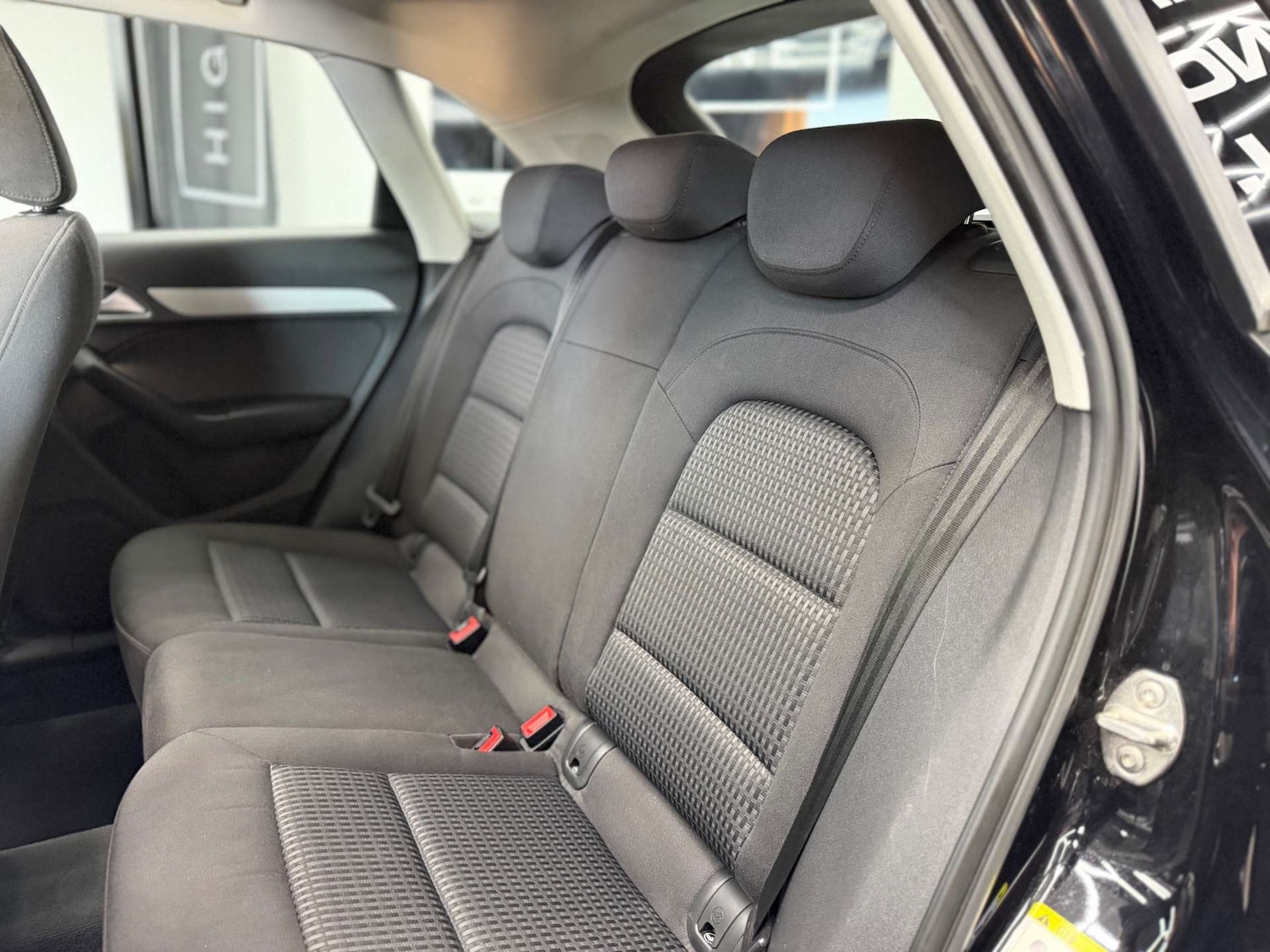 Used Audi Q3 2014 for sale - 77664892: Photo 41