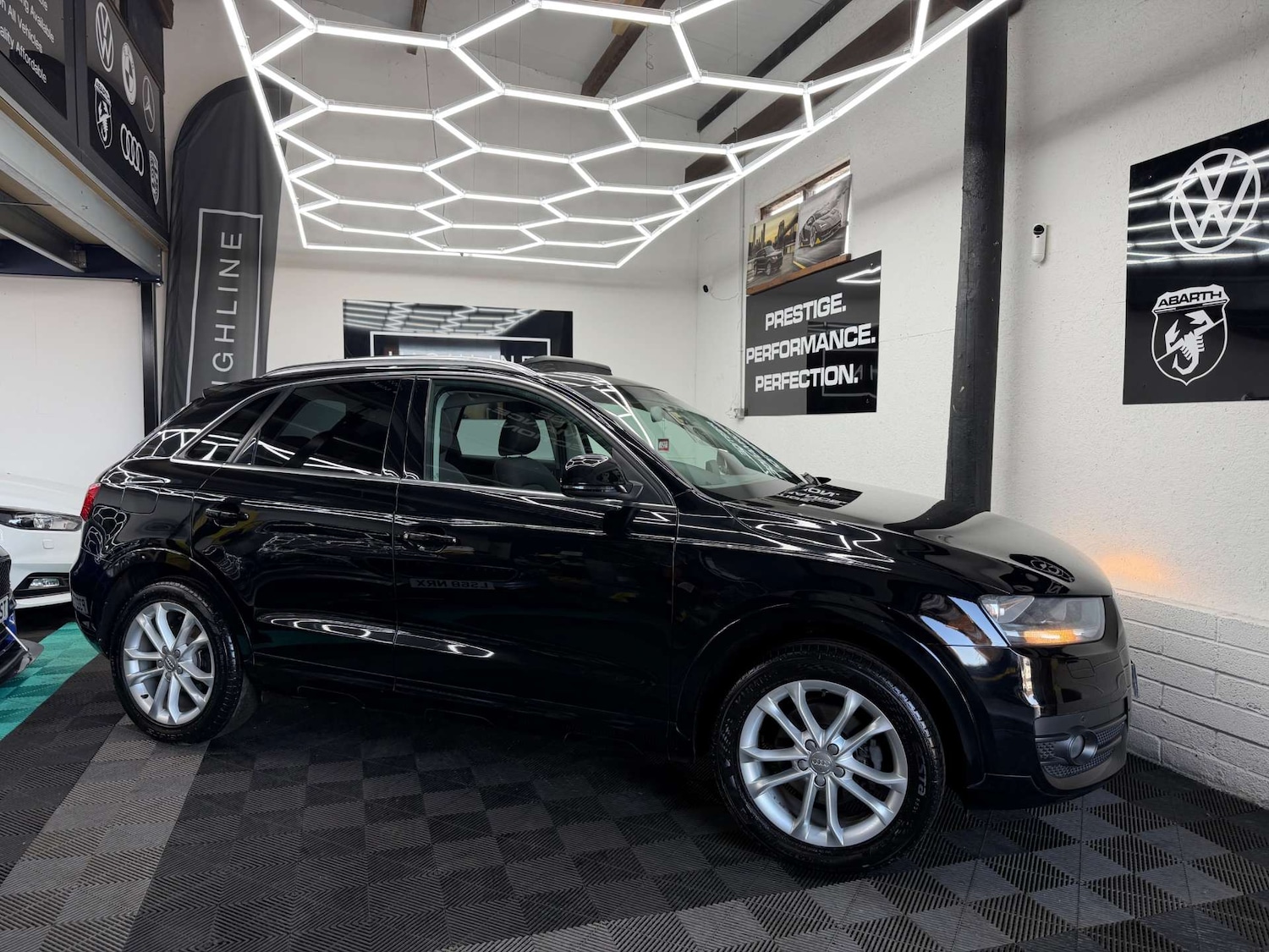 Used Audi Q3 2014 for sale - 77664892: Photo 5