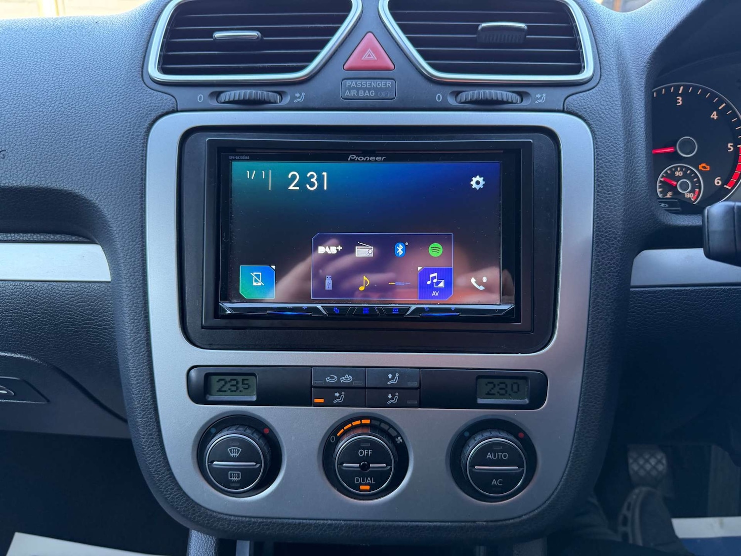 Used Volkswagen Scirocco 2009 for sale - 77254501: Photo 17