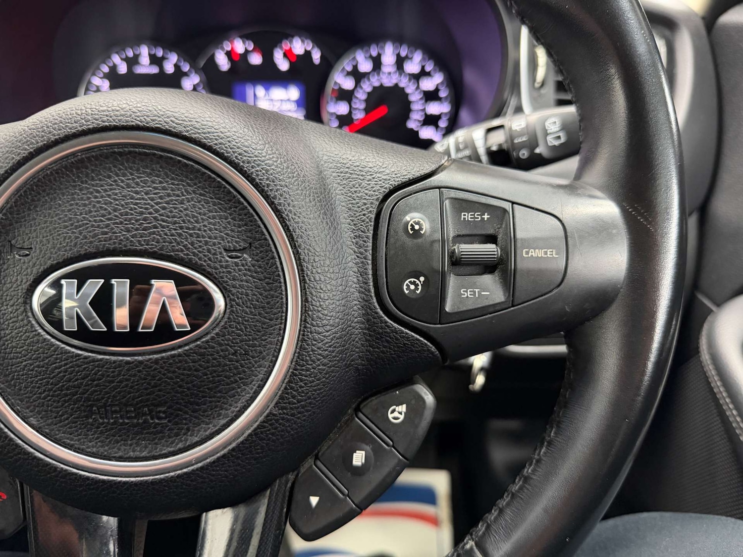 Used Kia Carens 2015 for sale - 77847591: Photo 17