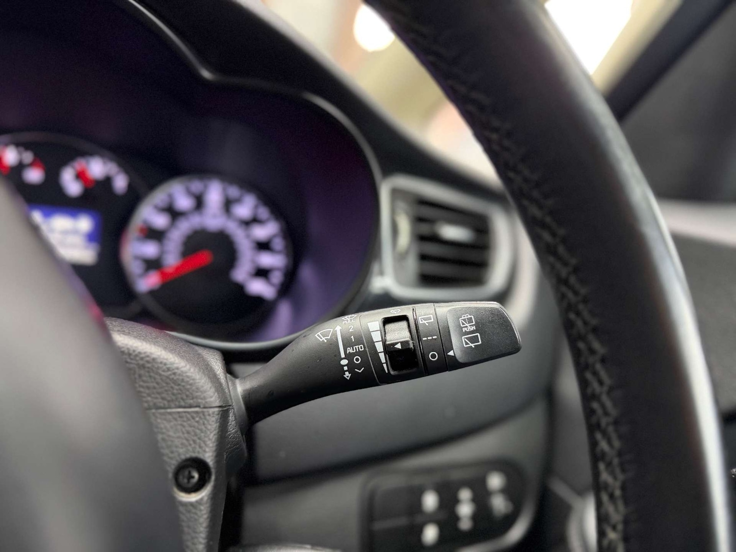 Used Kia Carens 2015 for sale - 77847591: Photo 21